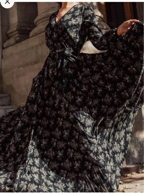 Ivy City Co Holly Berry Long Sleeve Maxi Dress